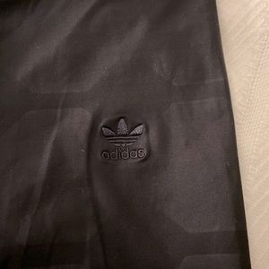 Adidas original | Brand new without tag | Size L | Lifestyle influencer